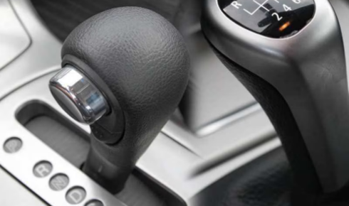 Automatic vs Manual Cars Beginners ke liye kaunsa better hai